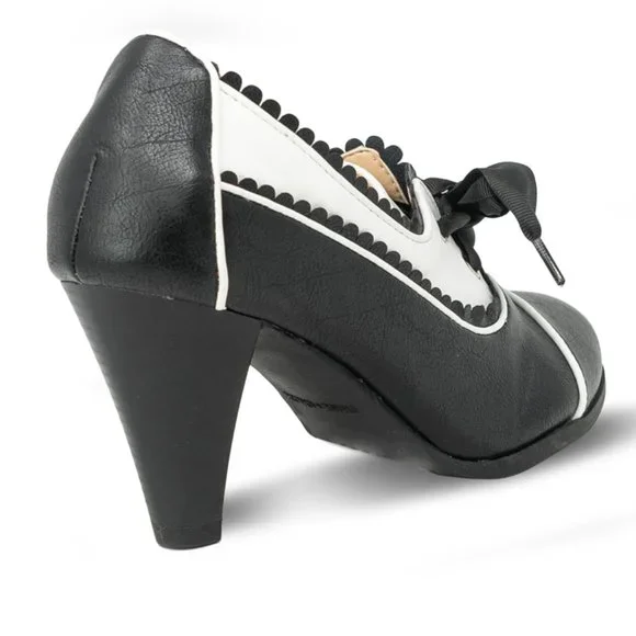 Chase & Chloe Women's Classic Lace Up Kitten Mid-Heel Round Toe Oxfords - Picture 2 of 4